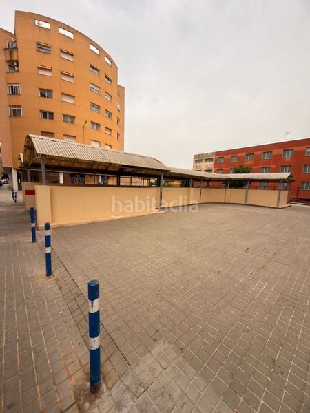 Foto f55109fd-c2a1-41eb-af36-755dd14f718e. Aparcament cotxe a Nuevo Centro Sagunt