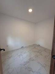 Location Maison à Avenida de Abril-9 de Octubre. Planta baja independiente con terraza y patio