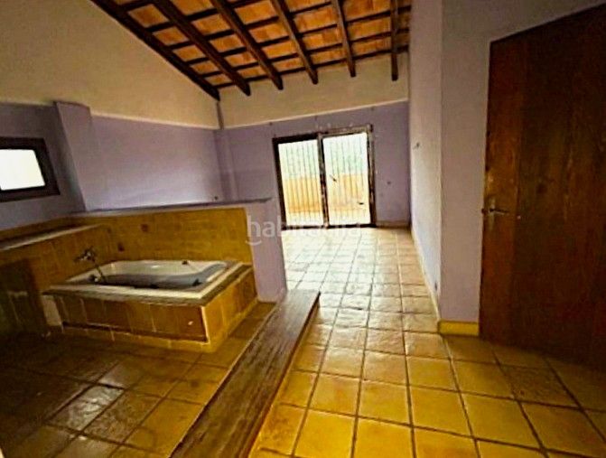 Foto 177384cf-f1d8-4cdd-9c74-a397ee181b4f. Casa a Olesa de Bonesvalls