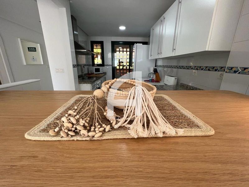 Foto fe0bb4d4-7c3d-4c2e-b8d1-2115f1659556. Lloguer pis a Cabopino - Artola Marbella