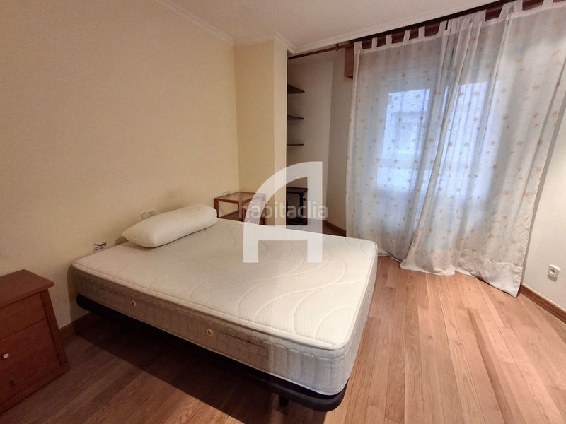 Foto 1d35f389-a723-4bf0-aa3e-7d256cb4471c. Rent flat with heating parking in Centro - Areal Vigo
