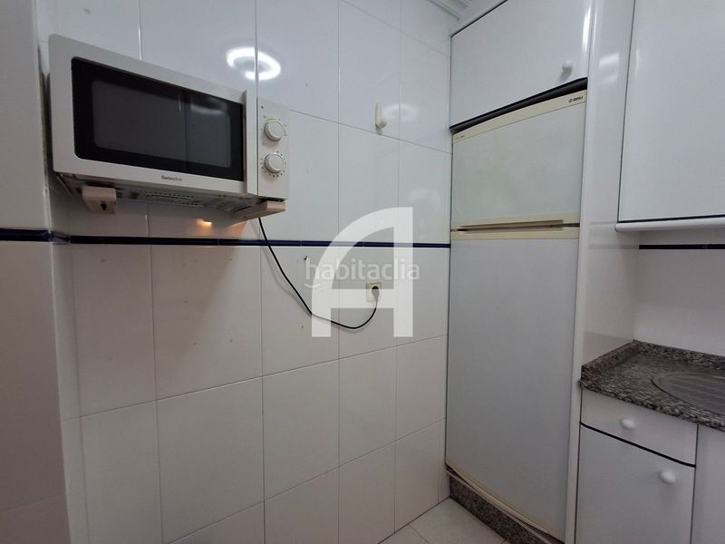 Foto c60e788a-2fc2-4582-b9dd-77e46ef7c309. Rent flat with heating parking in Centro - Areal Vigo