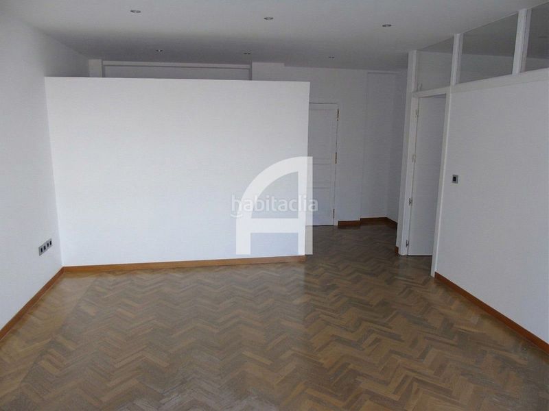 Foto d3821603-27a3-4060-96db-1d9a49d3a5e1. Pis amb calefacció piscina a Centro ciudad Fuengirola