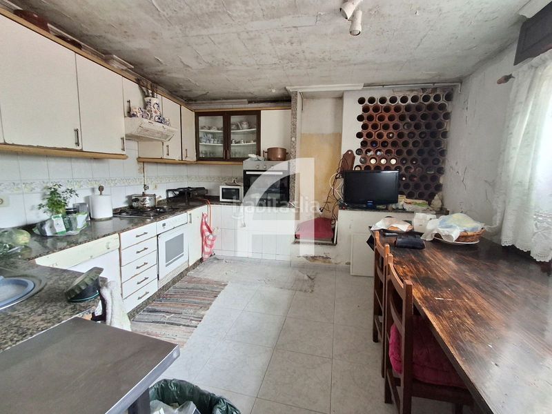 Foto be795b8c-2765-4821-a777-bf1b0a0aad22. Casa amb calefacció aparcament a Coruxo - Oia - Saiáns Vigo