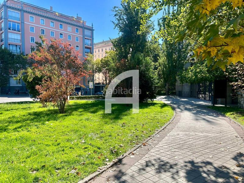 Foto 6f6340ad-5660-400d-a304-e15256cbea86. Alquiler piso encantadora vivienda en la zona de retiro en Madrid