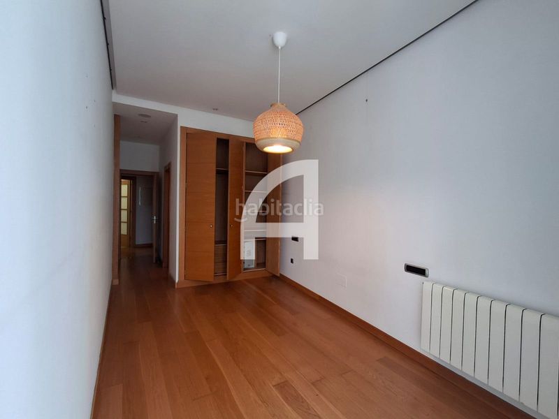 Foto 53d91df7-2187-4c8d-9a06-c6f22a3cf390. Rent flat with heating parking in Centro - Areal Vigo