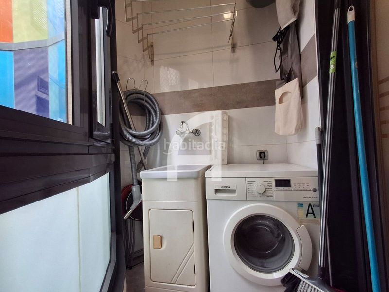 Foto c81dab18-a9b2-4fe6-bf88-7eed1b4fc317. Rent flat with heating parking in Centro - Areal Vigo