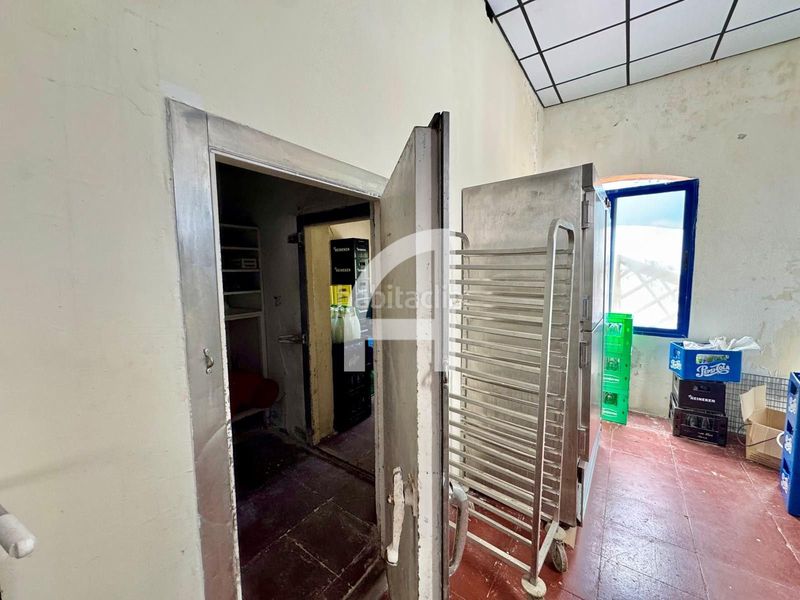 Foto bfefc983-574a-4149-8eaa-cd43424975a0. Local comercial a Chinchón