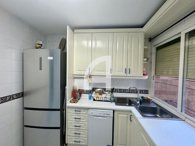 Foto 4421f434-d30b-425e-82fa-60e2993d7e63. Flat with heating parking in Colina Madrid