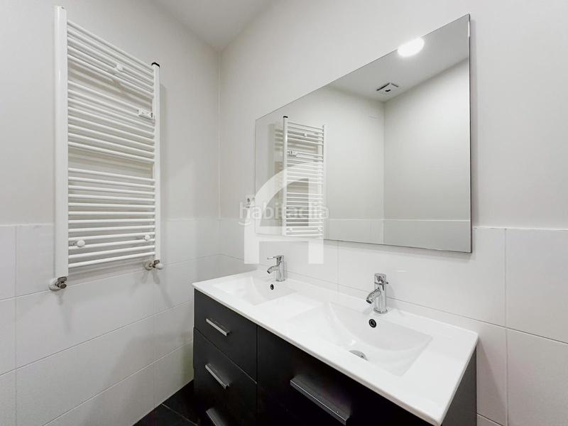 Foto b37be70f-1804-4236-9197-4574ae572451. Miete etagenwohnung mit heizung in Recoletos Madrid