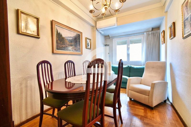 Foto 89b21aee-f01b-402a-87d7-5b4121a71e3b. Pis amb calefacció a Guindalera Madrid