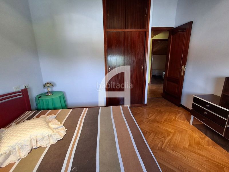 Foto 61d81a79-a51e-4aad-97de-aa4f01fd80d8. Casa amb aparcament a Alcabre Vigo