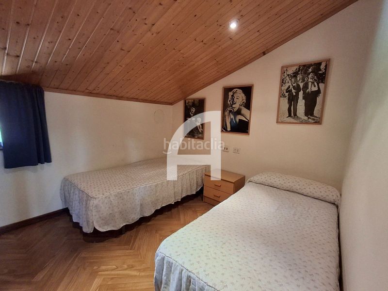 Foto 721b7364-ad35-4e33-b9f1-f5d0c1382b80. Casa amb aparcament a Alcabre Vigo