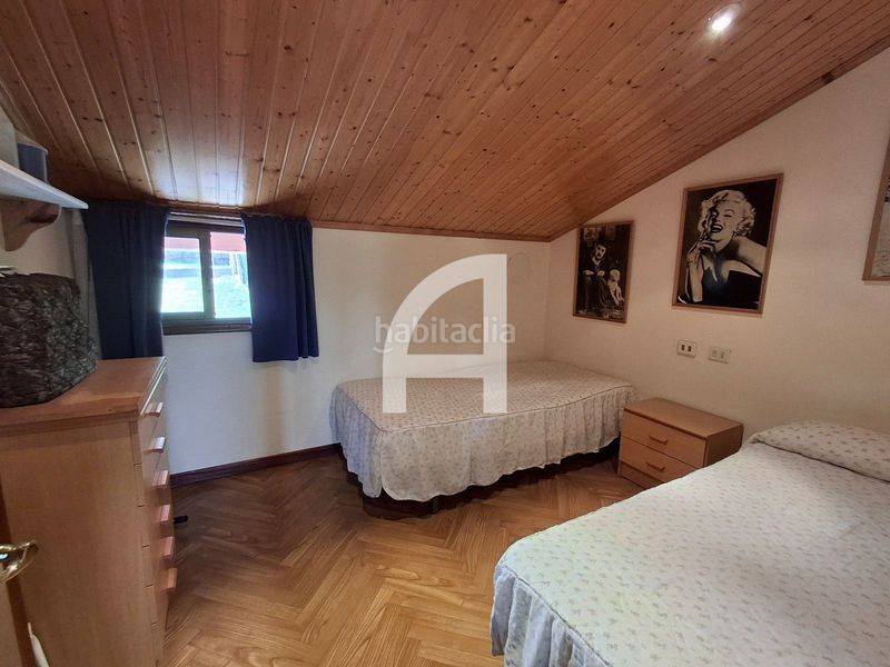 Foto 83cb8384-fcd1-4a1f-bbcf-f9b5e22cf90b. Casa amb aparcament a Alcabre Vigo