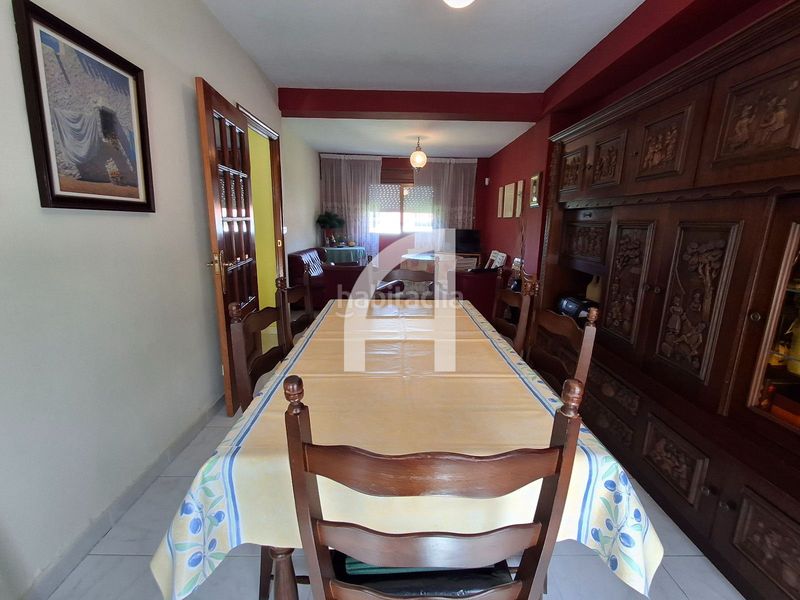 Foto c23e7762-b7f0-4bde-954f-3b9a4b924da0. Casa amb aparcament a Alcabre Vigo