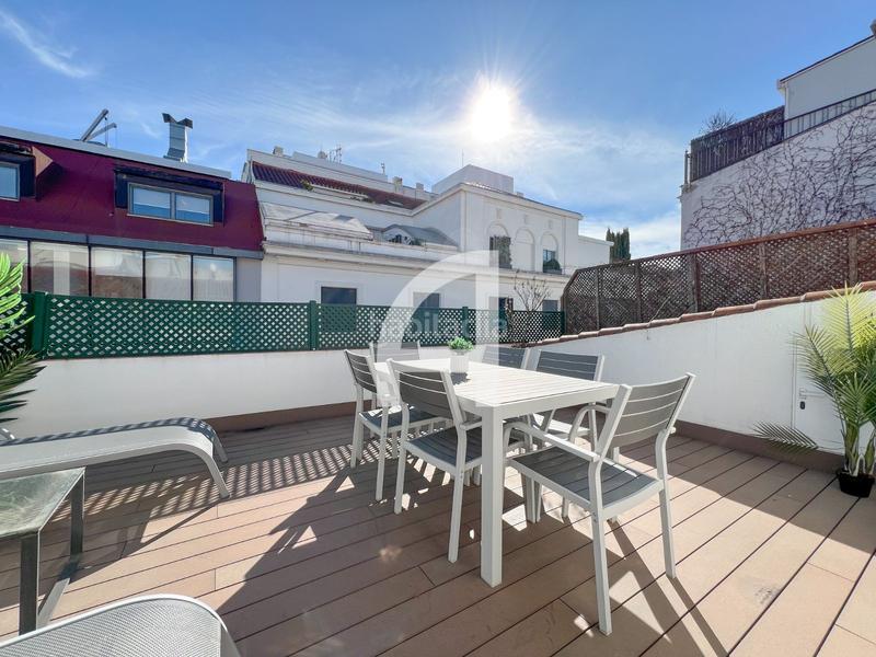 Foto e5f264ef-a6fa-4be7-b3fe-f2dffaadecac. Location attique avec chauffage dans Recoletos Madrid