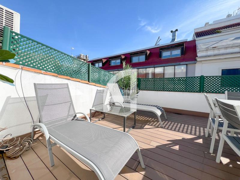 Foto 13a24c79-ba97-48aa-acdf-8e22ca233a40. Rent penthouse with heating in Recoletos Madrid