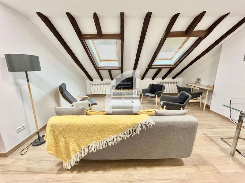 Foto a66b9925-fb84-46d8-afcc-c9a64709df2c. Rent flat with heating in Recoletos Madrid