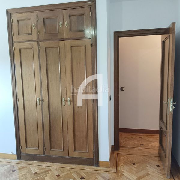 Foto 48811381-471e-4411-9663-148e9d020779. Lloguer pis amb calefacció aparcament piscina a Adelfas Madrid