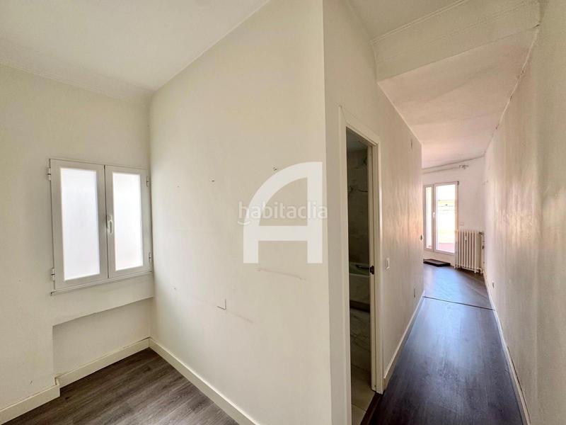 Foto e3e1caae-5f79-4fe6-a2a3-1fbd58b7244e. Dachwohnung mit heizung in Fuente del Berro Madrid