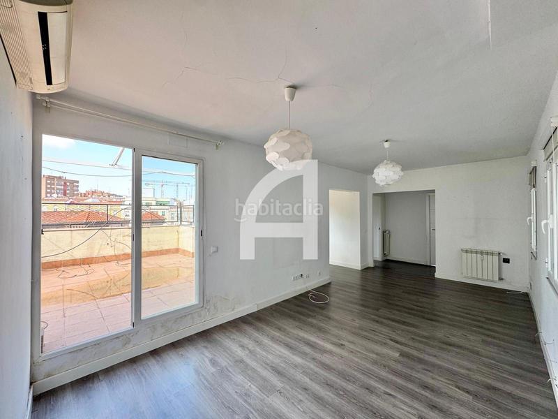 Foto e6ada1a3-65b3-486f-91d0-833e10a1c894. Dachwohnung mit heizung in Fuente del Berro Madrid