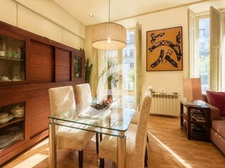 Flat  Divino pastor. Amplia vivienda en pleno corazón de malasaña