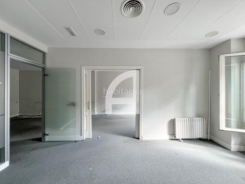 Foto 7ca6707c-a0bb-4440-9afd-16f5ab444a53. Location bureau avec chauffage dans Almagro Madrid