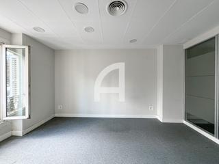Office space in CASTELLANA