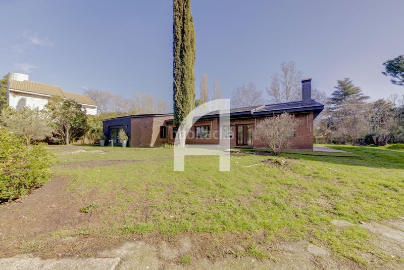 Foto 51a4e4fb-d7b0-4e11-8ecb-64df7ab3f0ec. Chalet con riscaldamento piscina in Villafranca del Castillo Villanueva de la Cañada