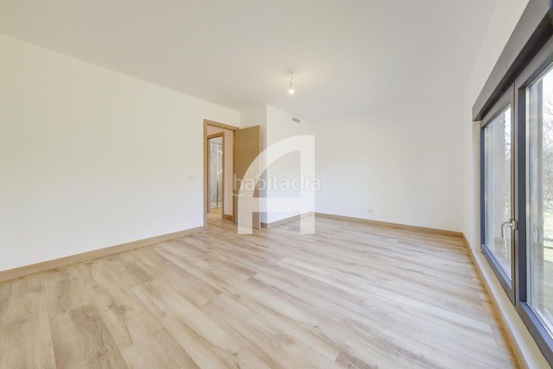 Foto 6f9985a9-99cc-4d9f-870c-29d08633c8a9. Chalet con riscaldamento piscina in Villafranca del Castillo Villanueva de la Cañada