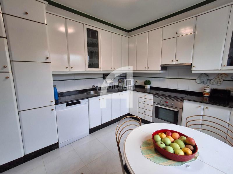 Foto 39960804-7a35-4414-8365-ceeb7264bebf. Casa con riscaldamento parcheggio in Gondomar