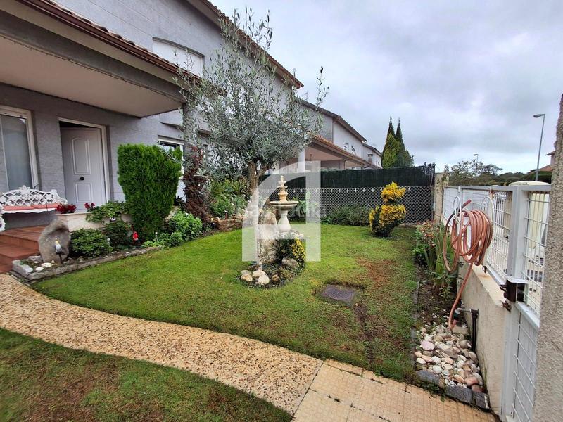 Foto 4c462db4-f285-4d34-8154-51fefae94cca. Casa con riscaldamento parcheggio in Gondomar