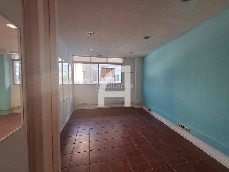 Foto add2df8e-4b14-4bf3-b5e5-4bfd8d0619f6. Miete büro in Plaza España - Corte Inglés Vigo