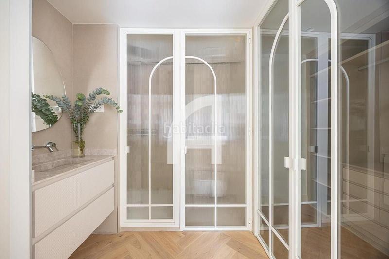 Foto 38a6adc8-5e1a-4427-b6e5-de56f68da89a. Dúplex amb calefacció a Recoletos Madrid