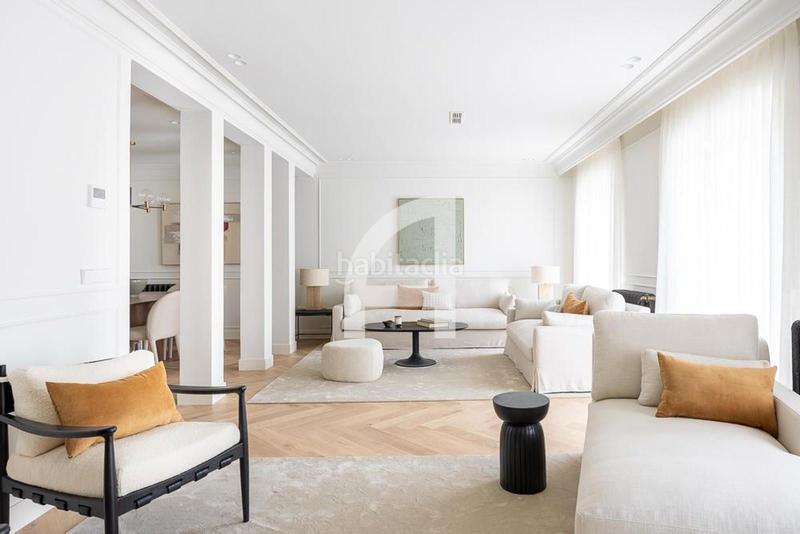 Foto 76c9fb45-e647-44eb-9725-a634426ec405. Dúplex amb calefacció a Recoletos Madrid