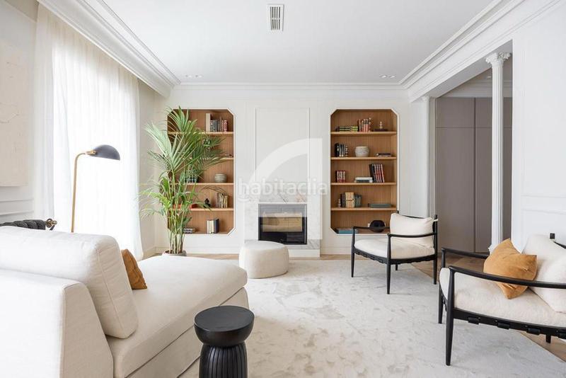 Foto 7bd6bee7-8f47-48f5-ba05-0bb1c37f17d6. Dúplex amb calefacció a Recoletos Madrid