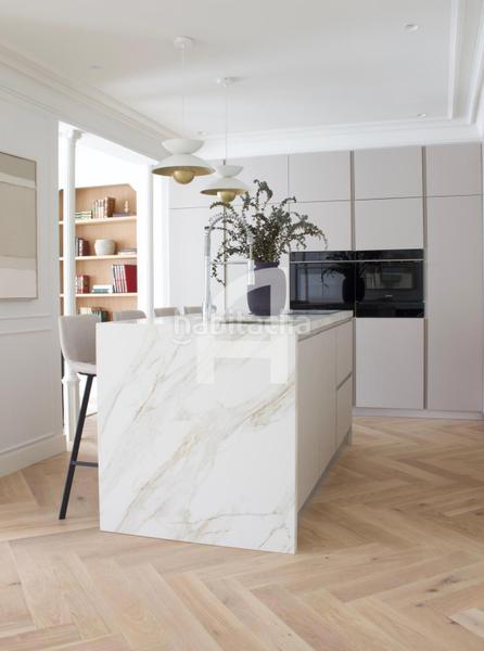 Foto b5faaf95-ae00-4df9-9510-37afb36db82c. Dúplex amb calefacció a Recoletos Madrid