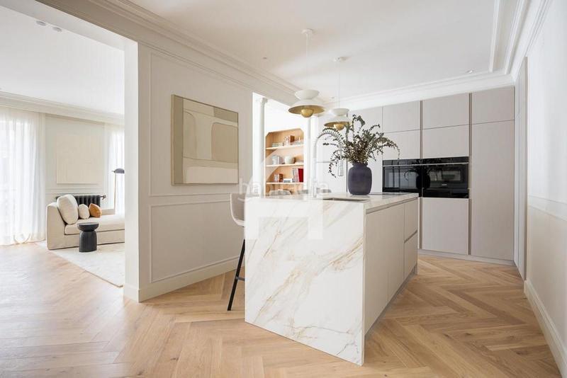 Foto d2a0684e-3c45-4544-b56e-804f6947efab. Dúplex amb calefacció a Recoletos Madrid