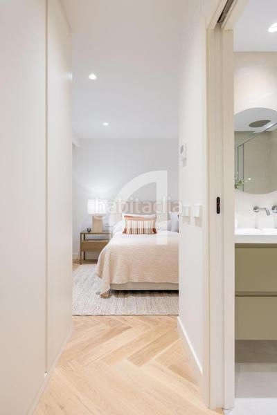 Foto 287b39db-7386-40c4-9f9c-fa0373fd4e0e. Pis amb calefacció aparcament a Recoletos Madrid