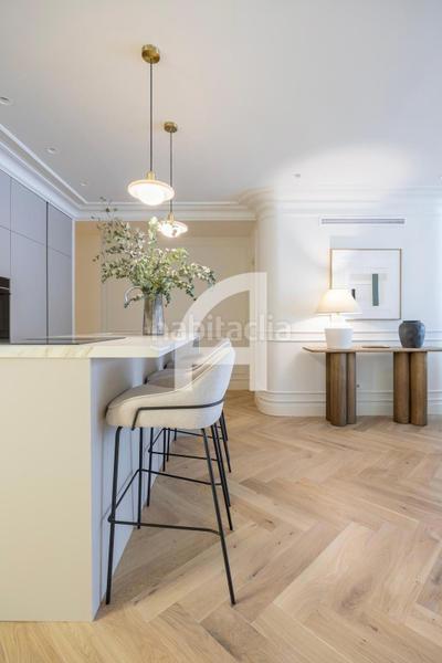 Foto aaafa67b-5257-4c8c-a2bd-ac9514fe6a07. Pis amb calefacció aparcament a Recoletos Madrid