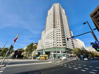 Pis  Princesa. Acogerdor apartamento en plaza de españa