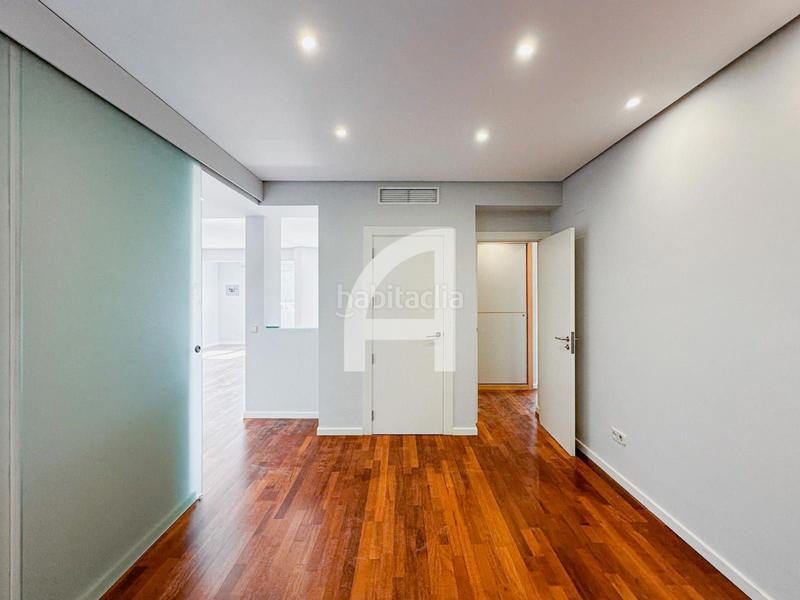 Foto e5a59eac-317e-495b-bc26-4e9636af2a6c. Alquiler piso fantastica vivienda de de 2 habitaciones en El Viso en Madrid