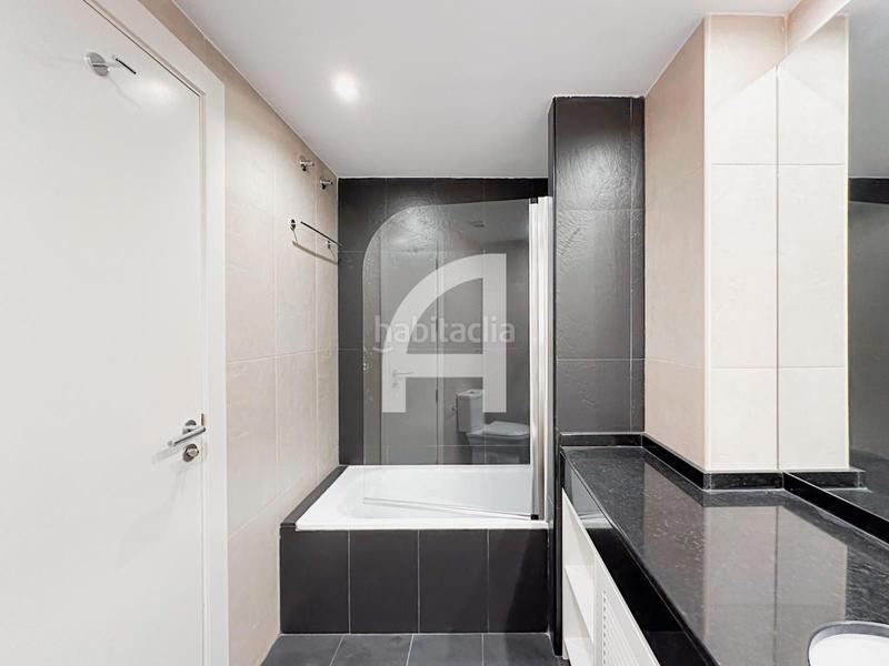 Foto 03741a56-aeb5-43f5-acb3-fdaaa7d30a39. Rent flat with heating in El Viso Madrid