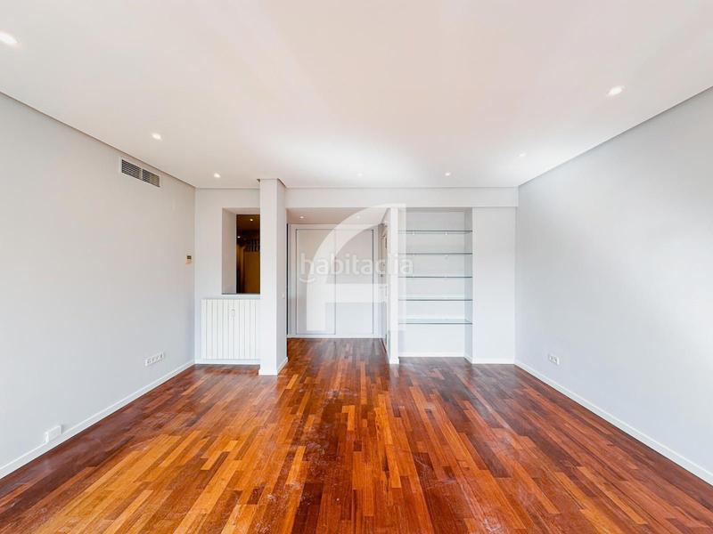 Foto 273a058f-3c87-481a-b37d-3164d809d4e6. Rent flat with heating in El Viso Madrid