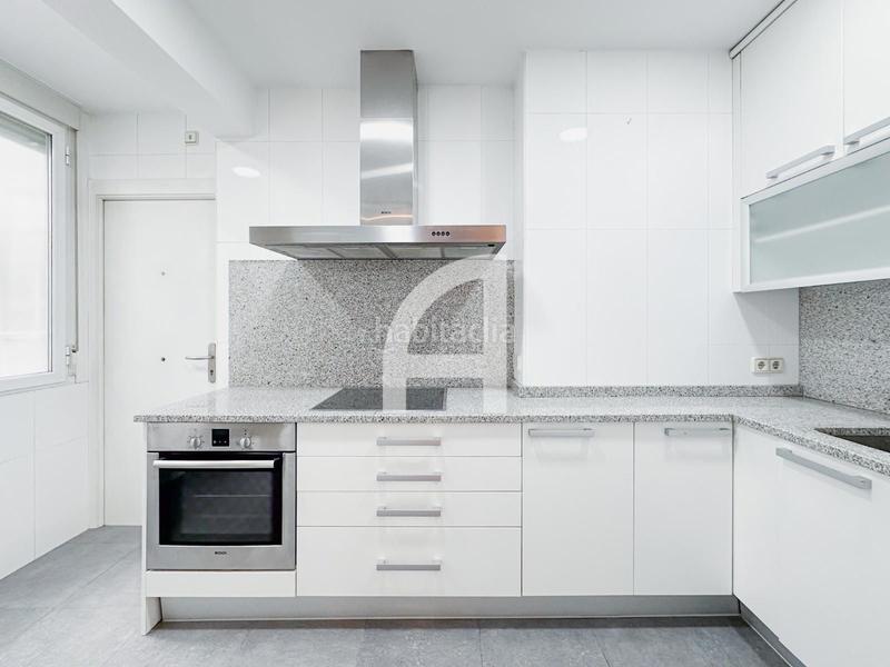 Foto 95797361-bdce-46f1-8ba0-c57d80d9870a. Rent flat with heating in El Viso Madrid
