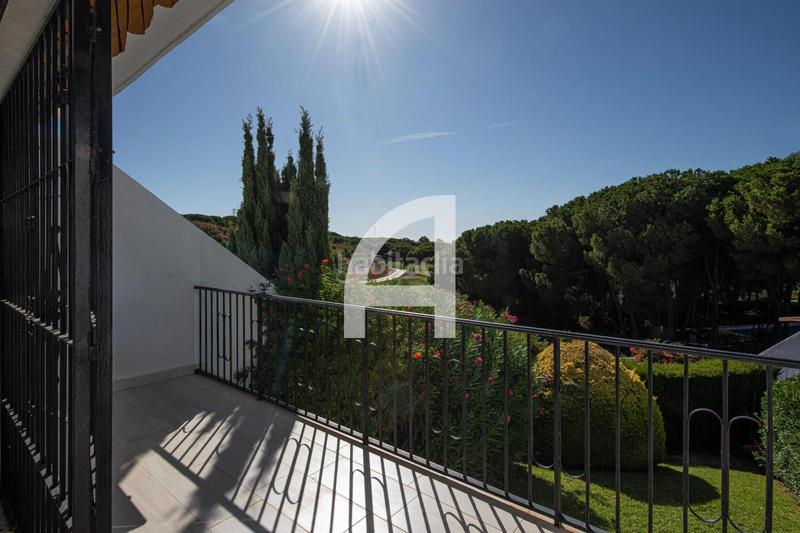 Foto 0b65e144-17e1-4b92-9a29-ce1956ac1c46. Casa a schiera con piscina in Cabopino - Artola Marbella