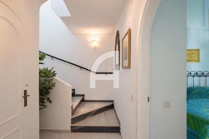 Foto 414c3c72-5347-407a-abf8-07b195900215. Casa a schiera con piscina in Cabopino - Artola Marbella