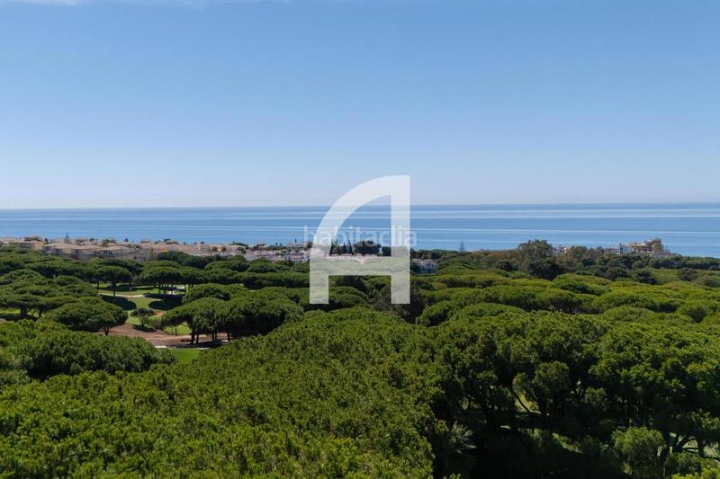 Foto 741f208c-5f2a-4438-b99a-3556acd247f5. Casa a schiera con piscina in Cabopino - Artola Marbella