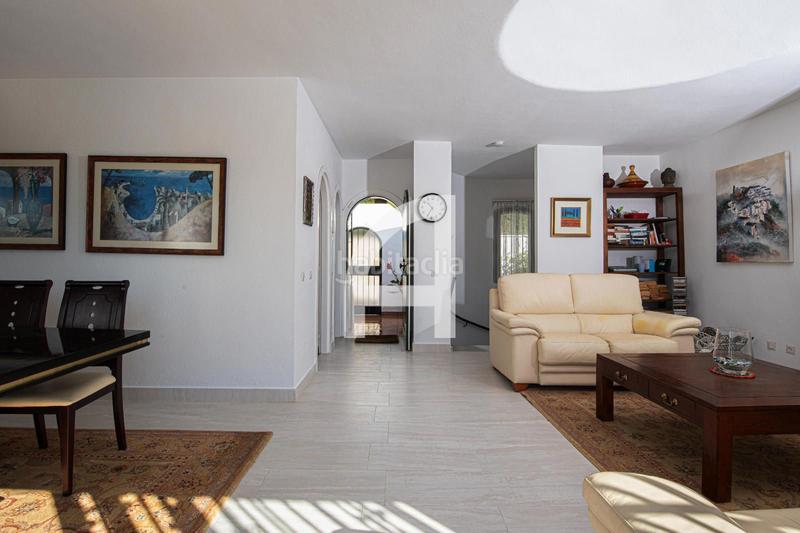 Foto d05f3651-9785-4b93-ad80-3f06d725b9c8. Casa a schiera con piscina in Cabopino - Artola Marbella