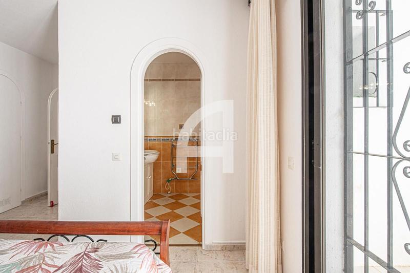 Foto d78096d6-5021-4385-bbfd-cfc8ddcbf7b6. Casa a schiera con piscina in Cabopino - Artola Marbella